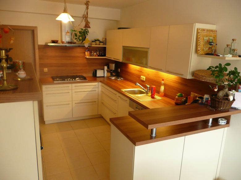 Na u0161e realizace Moderní kuchyn u011b z lamina KYDL u00cd u010cEK Kuchy u0148ské studio Plze u0148 Na u0161e realizace Moderní kuchyn u011b z lamina KYDL u00cd u010cEK Kuchy u0148ské studio Plze u0148