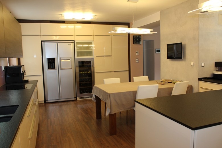 Na u0161e realizace Kuchyn u011b kombinované KYDL u00cd u010cEK Kuchy u0148ské studio Plze u0148 Na u0161e realizace Kuchyn u011b kombinované KYDL u00cd u010cEK Kuchy u0148ské studio Plze u0148
